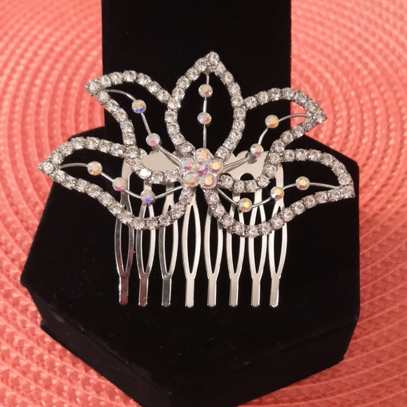 Bridal Comb - Picture 1 of 2